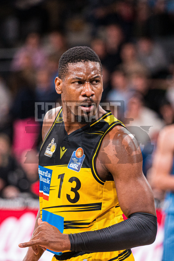 Basketball I Herren I Bundesliga I Saison 2025/2026 I 8. Spieltag I Veolia Towers Hamburg - MHP Riesen Ludwigsburg | CONTRAST ZERØ MEDIA - Realisiert mit Pictrs.com