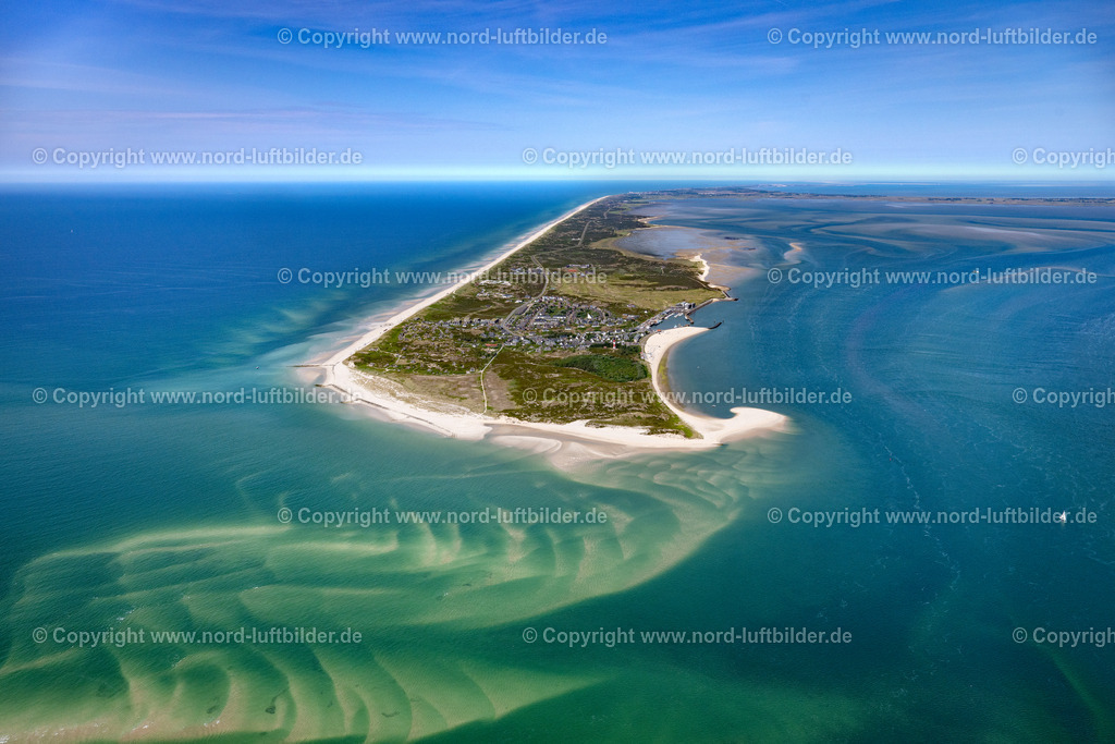 Sylt_Hörnum_ELS_6552210625 | HöRNUM (SYLT) 21.06.2025 Küstenbereich der " Hörnumer Odde " in Hörnum auf der Nordseeinsel Sylt im Bundesland Schleswig-Holstein. Weiterführende Informationen bei: Sylt Marketing GmbH. // Coastal area of the " Hoernumer Odde " in Hoernum on the North Sea island of Sylt in the federal state of Schleswig-Holstein. Further information at: Sylt Marketing GmbH. Foto: Martin Elsen