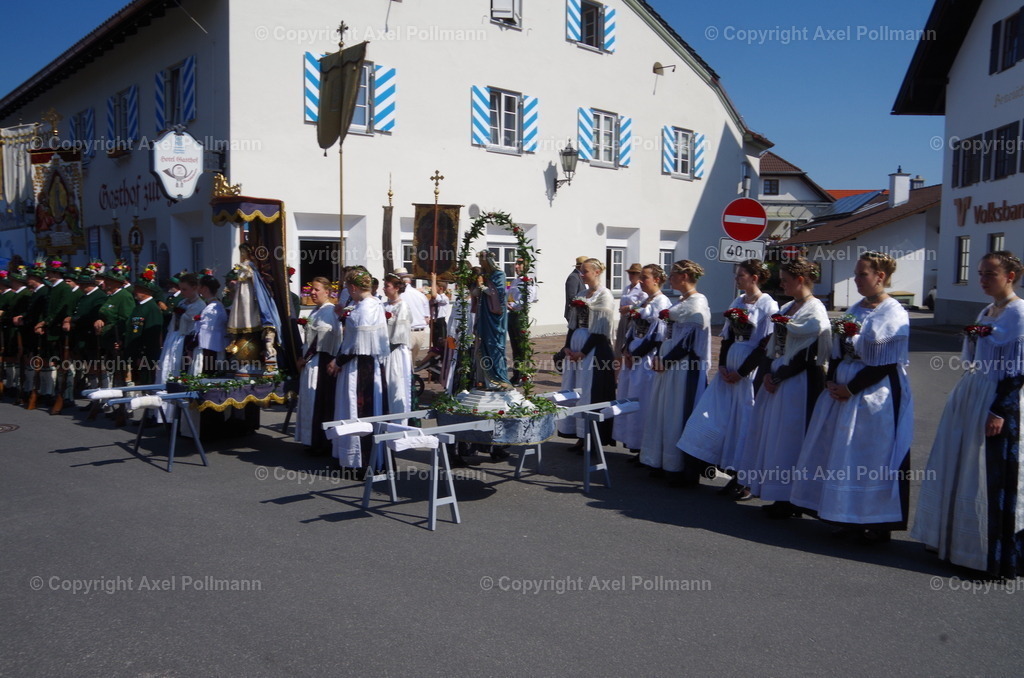 IMGP3899 | fotografiert von Axel PollmannLeonhardi Wallfahrt Benediktbeuern und Murnau, Fronleichnam, Fasching, Landschaft im Loisachtal und Benediktbeuern  - Realisiert mit Pictrs.com