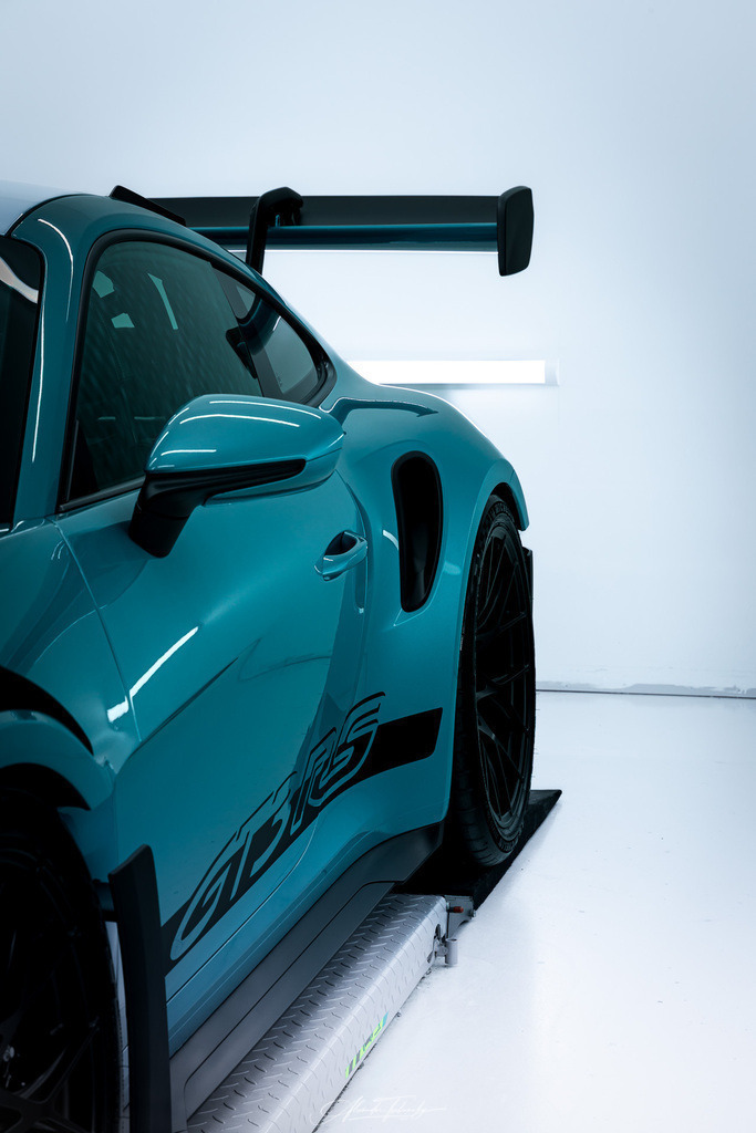 R6AT1228 _Alexander Tschuncky | Entdecken Sie die faszinierende Welt von Alexander Tschuncky Arts: Kreative Fotografie, atemberaubende Automobilkunst und hochwertiger Bilderdruck. Lassen Sie sich inspirieren! - Realisiert mit Pictrs.com