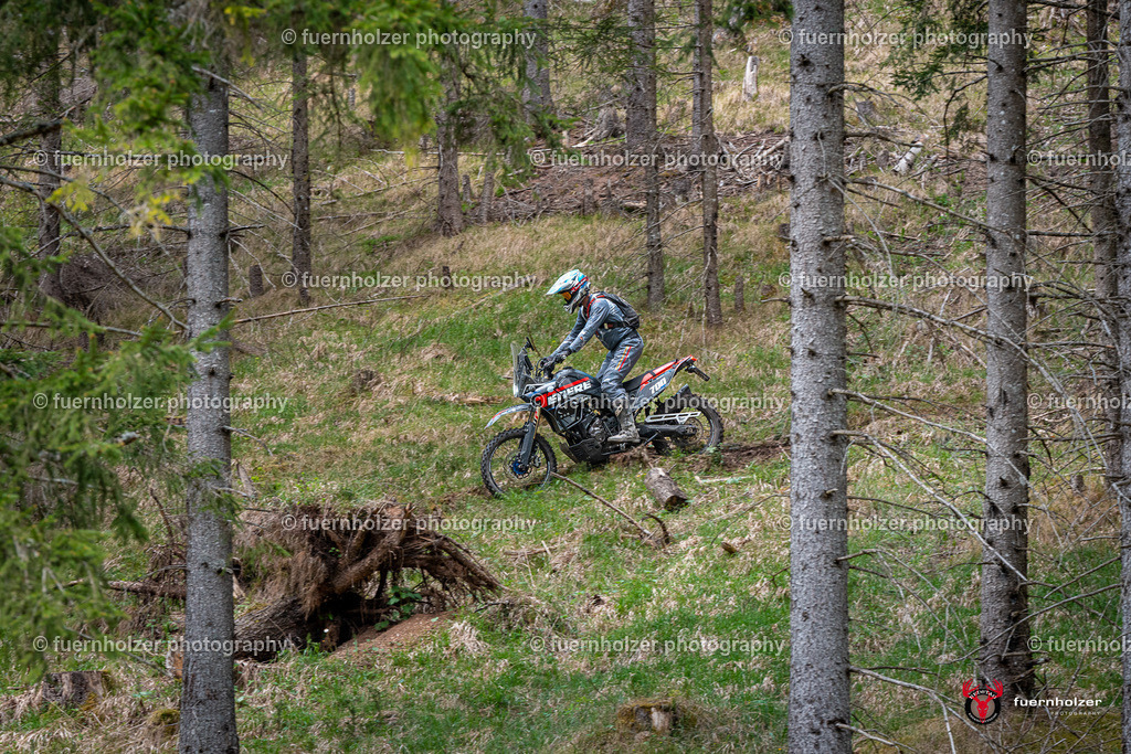 fuernholzer_250501-C2-481 | Fotografische Impressionen von der Red Stag Enduro Extreme by fuernholzer-photography.com. Endurosport in Österreich fotografisch festgehalten von fuernholzer. Auftragsfotografie für Private, Gewerbefotos und Industriefotografie. Eventfotografie, Sportfotografie und Motorsportfotografie. Anbieter von Fotoworkshops, Fototraining, fotografischen Vorträgen und Fotoseminaren.