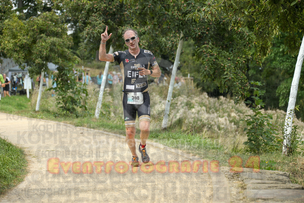250824_1346_EX1_3614 | Sportfotografie im Rhein-Sieg Kreis, Köln, Bonn, NRW, Rheinland Pfalz, Hessen, etc. Unser Tätigkeitsfeld umfasst den Laufsport vom Volkslauf über den Marathon, Duathlon, Triathon bis zum Ultralauf wie Kölnpfad Ultra oder Schindertrail.