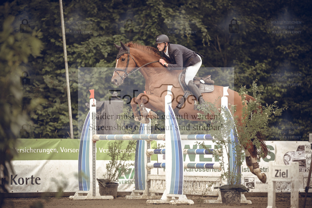 20240531-DOS_5571 | Entdecke hochwertige Reitturnierfotos von Foto Oger. Professionell, emotional und authentisch – jetzt Lieblingsmomente im Shop bestellen. - Realisiert mit Pictrs.com