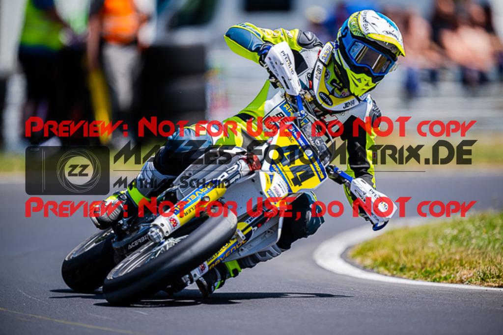 MaZZes_FotoMatrix_220703_0379 | S1