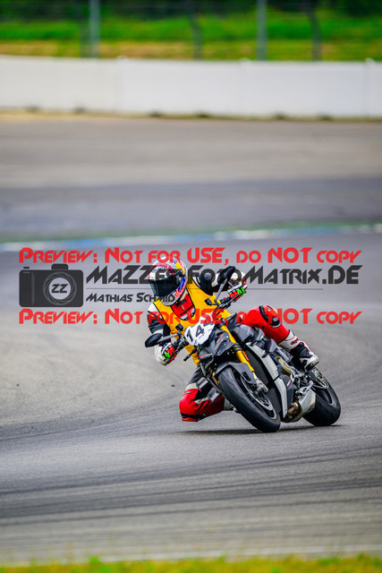 MaZZes_FotoMatrix_240614_6007705_6857 | INST