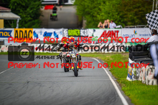 MaZZes_FotoMatrix_230813_7034 | UE40