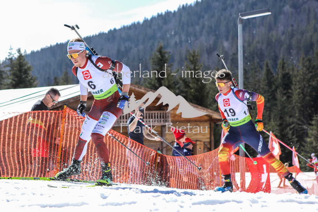 OE7A3777 | Temperaturen nah am zweistelligen Bereich und Sonne pur am Arber machen die Pisten weich und tiefe Spuren sind zu sehen,LOZBERS Rihards #6, LAT, Olympiateilnehmer