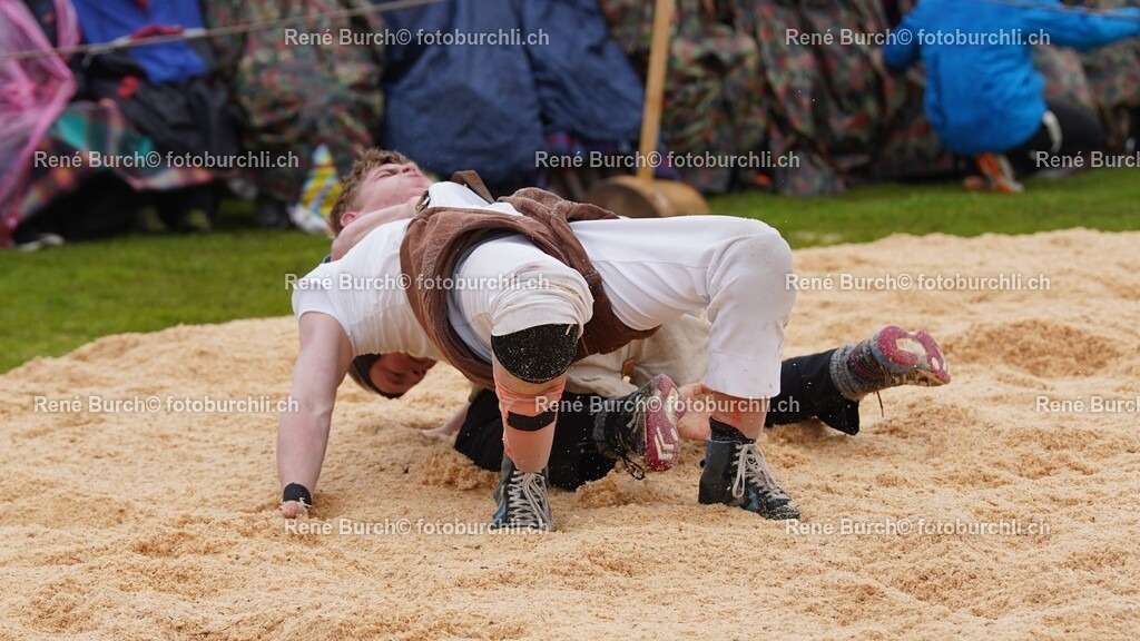 DSC06274 (2) | René Burch leidenschaftlicher Fotograf aus Kerns in Obwalden.  Hier finden sie Sport, Landschaft und Natur Fotografie.
 - Realisiert mit Pictrs.com
