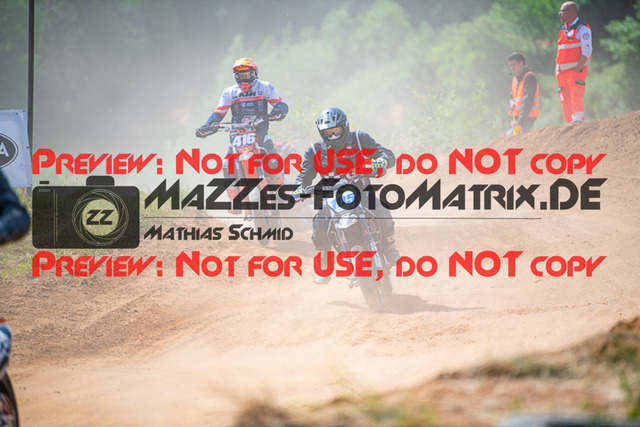 MaZZes_FotoMatrix_220529_6917 | Fotograf Mathias Schmid
Sportfotograf,
Eventfotograf,
Hochzeitsfotograf,
Portraitfotograf