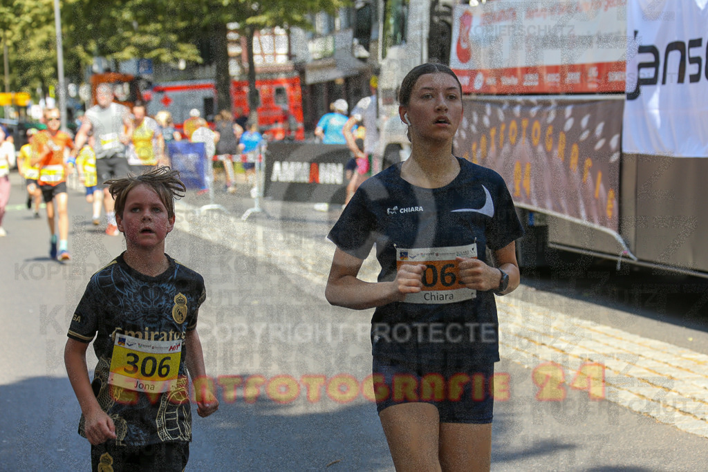 250621_1049_EX1_2703 | Sportfotografie im Rhein-Sieg Kreis, Köln, Bonn, NRW, Rheinland Pfalz, Hessen, etc. Unser Tätigkeitsfeld umfasst den Laufsport vom Volkslauf über den Marathon, Duathlon, Triathon bis zum Ultralauf wie Kölnpfad Ultra oder Schindertrail.