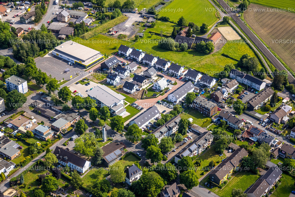 Hamm220501216 | Luftbild, Ortsansicht Pelkum mit Neubausiedlung, Weetfelder Straße, Manfred-Billinger-Straße, Carl-Zeiss-Straße, Pelkum, Hamm, Ruhrgebiet, Nordrhein-Westfalen, Deutschland