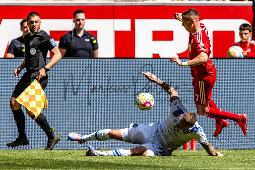 Fortuna Düsseldorf vs. Karlsruher SC | Düsseldorf, 30.04.2023: 2. Bundesliga, 30. Spieltag, Fortuna Düsseldorf gegen Karlsruher SC in der Merkur Arena in Düsseldorf. Foto: sportfotografie.ms | Markus Paletta - Realisiert mit Pictrs.com