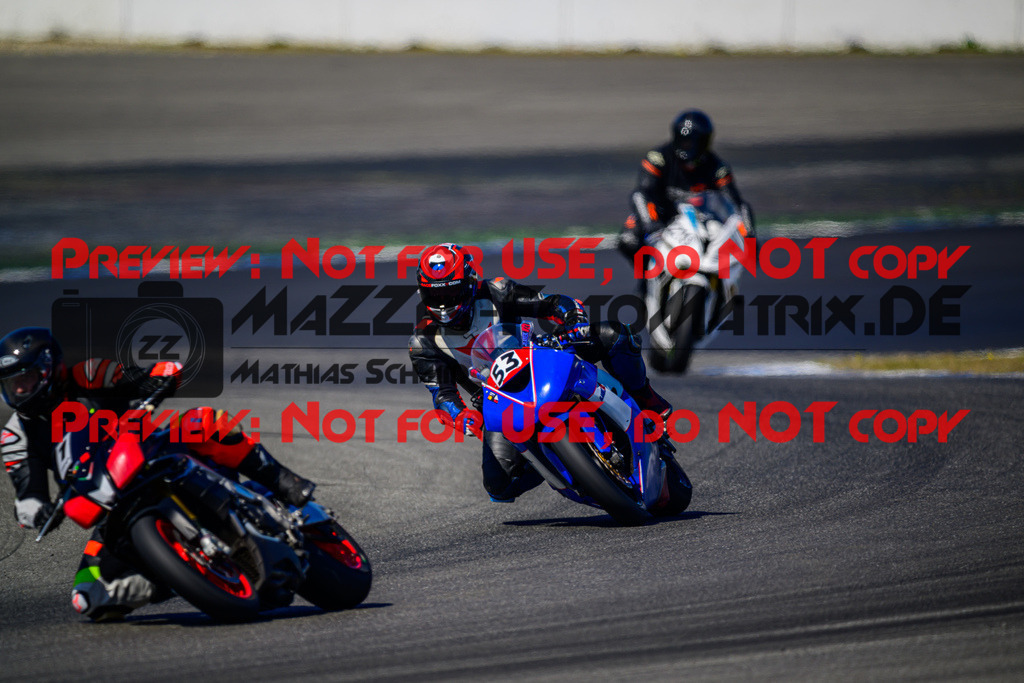 MaZZes_Fotomatrix_20250407_6007705_6097 | ROT