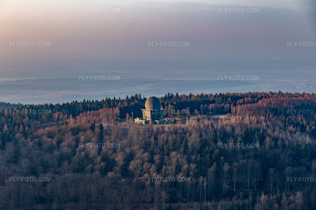 Aerial view: Radar station in Lampertsloch in the state Bas-Rhin, France.Photo: IMG_105254.jpg taken on 03/25/2018 by Werner Riehm/FLY-FOTO.comResolution of the original: 5472 x 3648 px