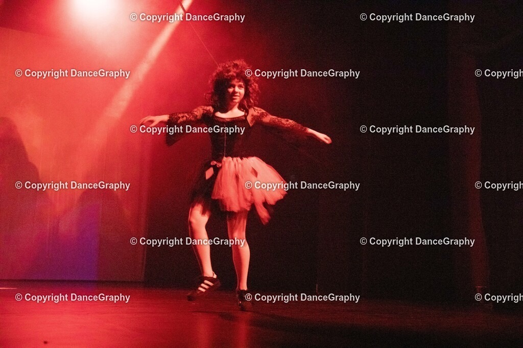 GPHY3271 | DanceGraphy - Realisiert mit Pictrs.com