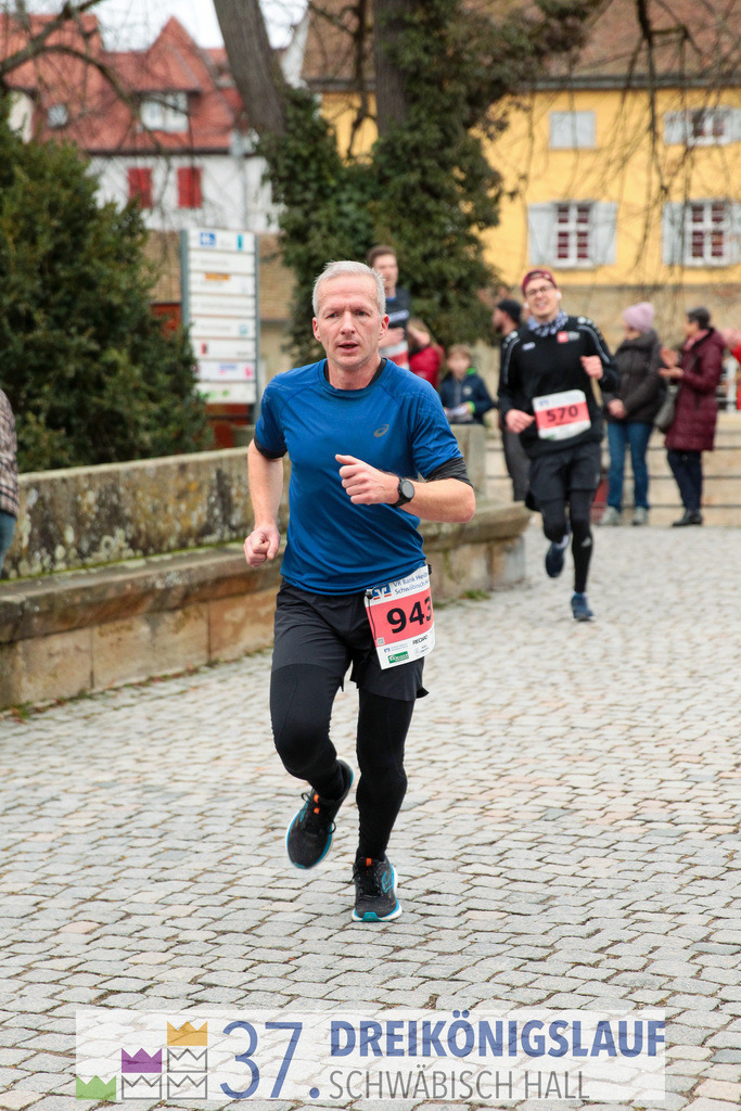 VR Bank Hauptlauf 10000m | 3 Koenigslauf 2023 - Realisiert mit Pictrs.com