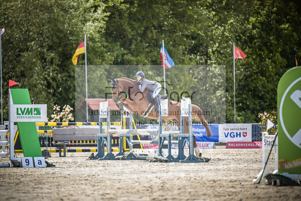 DOS_6779 | Entdecke hochwertige Reitturnierfotos von Foto Oger. Professionell, emotional und authentisch – jetzt Lieblingsmomente im Shop bestellen.Deutschlandweite Turnierfotografie. - Realisiert mit Pictrs.com