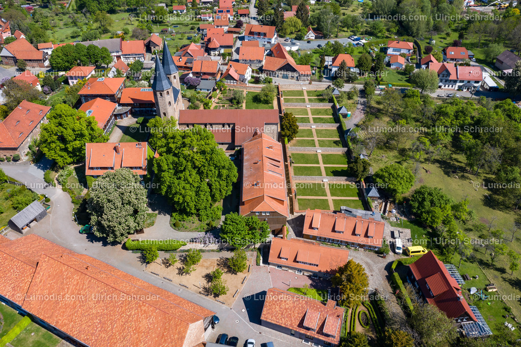 10049-51055 - Kloster Drübeck _ Harz | Stockfoto und Bilderpool mit Bildmaterial aus Deutschland, dem Harz, Halberstadt, Quedlinburg, Wernigerode und weltweit. Qualitativ hochwertige und professionelle Fotos anschauen und kaufen. - Realisiert mit Pictrs.com