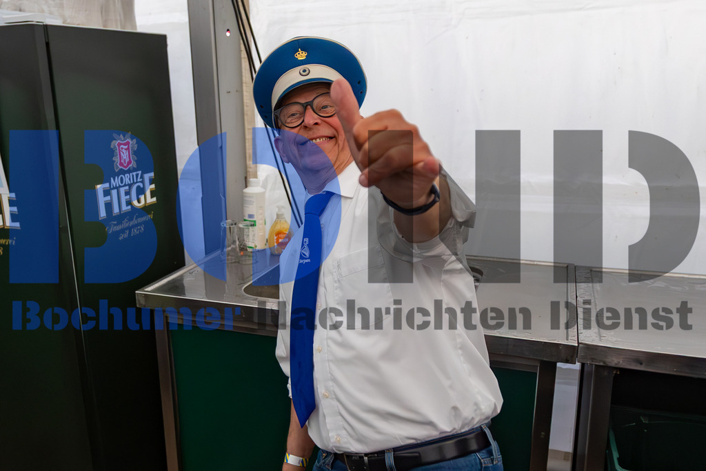 JEM_DORHAR20250425-14 | bond - Realisiert mit Pictrs.com