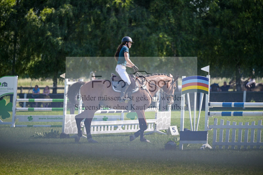 Reitturnier Voxtrup | Entdecke hochwertige Reitturnierfotos von Foto Oger. Professionell, emotional und authentisch – jetzt Lieblingsmomente im Shop bestellen.Deutschlandweite Turnierfotografie. - Realisiert mit Pictrs.com
