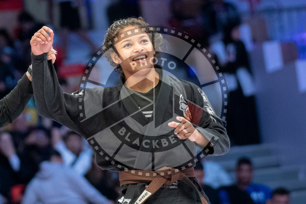20231108PBB1700 | Fighters compete during the AJP World Professional Championship in the Mubadala Arena in Abu Dhabi, Arab United Emirates, on November 8, 2023.