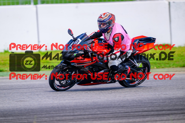 MaZZes_FotoMatrix_240520_6021986_1465 | INST