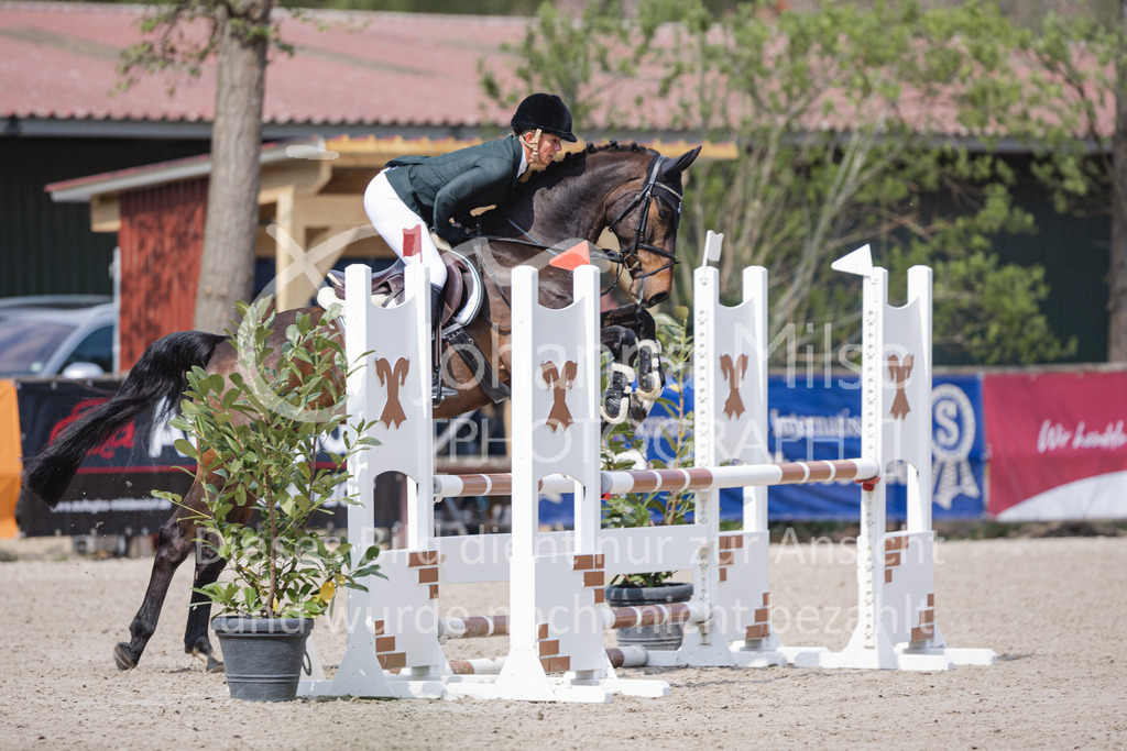 220426_Mühlen_SprPfA2-251 | Late Entry Mühlen
26.04.2022
02 Springpferde-A** 4-6j