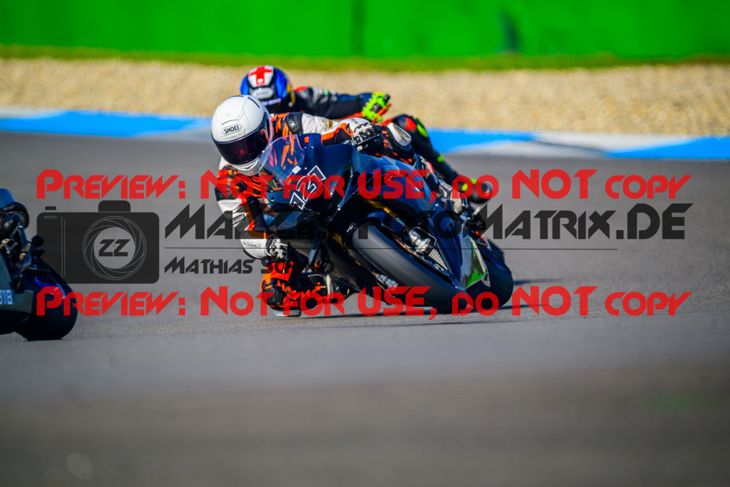 MaZZes_Fotomatrix_20250929_6007705_8975 | WEISS