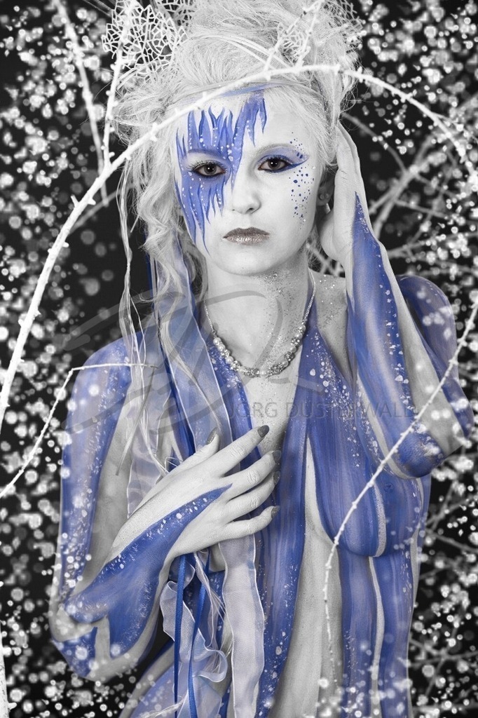 Bodypainting-EISENGEL_7555b | #012 | Modell: Katharina | Foto: Carsten Korwes - Realisiert mit Pictrs.com