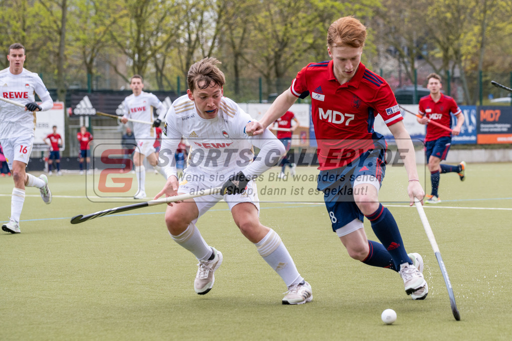 SFE_20230415_0128 | Deutsche Meisterschaft Männliche U16 Halle 2023 am 15.04.2023 in Düsseldorf (Düsseldorfer Hockeyclub 1905 e.V.), Photo: Stephan Fehrmann 2022 (Sports-Gallery),Stollarz Julius ( Düsseldorfer HC #18 ),Aron Flatten ( Rot-Weiss Köln #6 )
