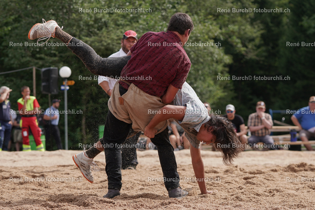 DSC09446-2 | René Burch leidenschaftlicher Fotograf aus Kerns in Obwalden.  Hier finden sie Sport, Landschaft und Natur Fotografie.
 - Realisiert mit Pictrs.com