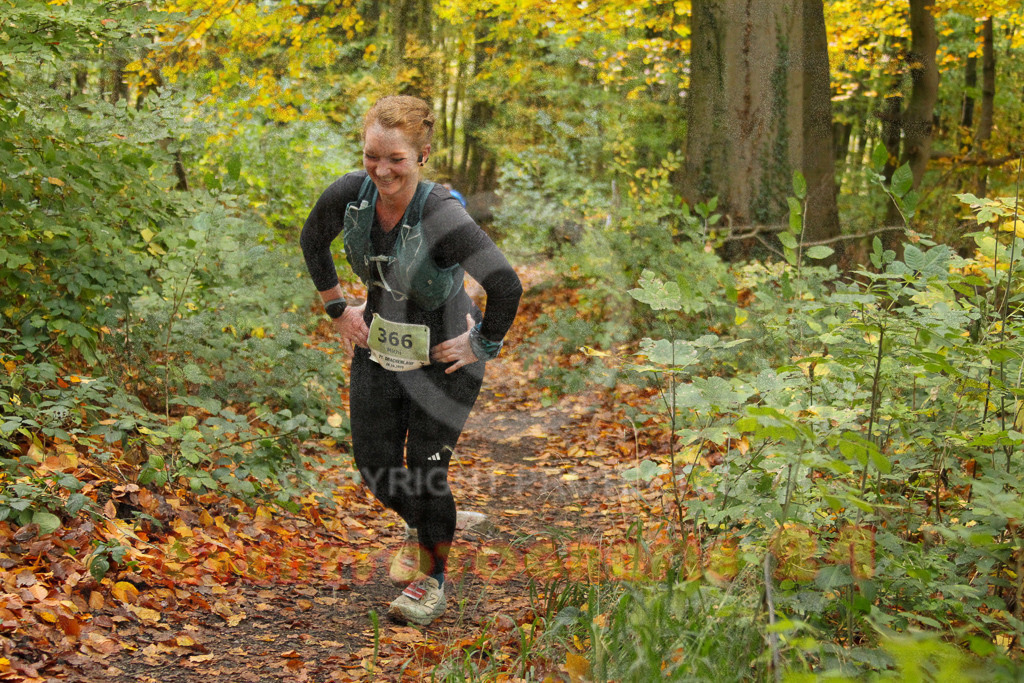 251026_1318_EV4_6750 | Sportfotografie im Rhein-Sieg Kreis, Köln, Bonn, NRW, Rheinland Pfalz, Hessen, etc. Unser Tätigkeitsfeld umfasst den Laufsport vom Volkslauf über den Marathon, Duathlon, Triathon bis zum Ultralauf wie Kölnpfad Ultra oder Schindertrail.