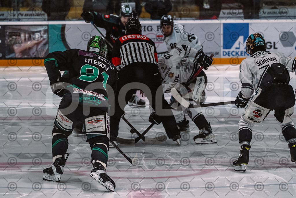 Alligators_vs_Passau_26_12_2025-016 | Höchstadt Alligators Fotogalerie: Eishockey-Action aus Franken. Professionelle Spielfotos, Portraits & Stadionbilder zum Download. Jetzt entdecken! - Realized with Pictrs.com