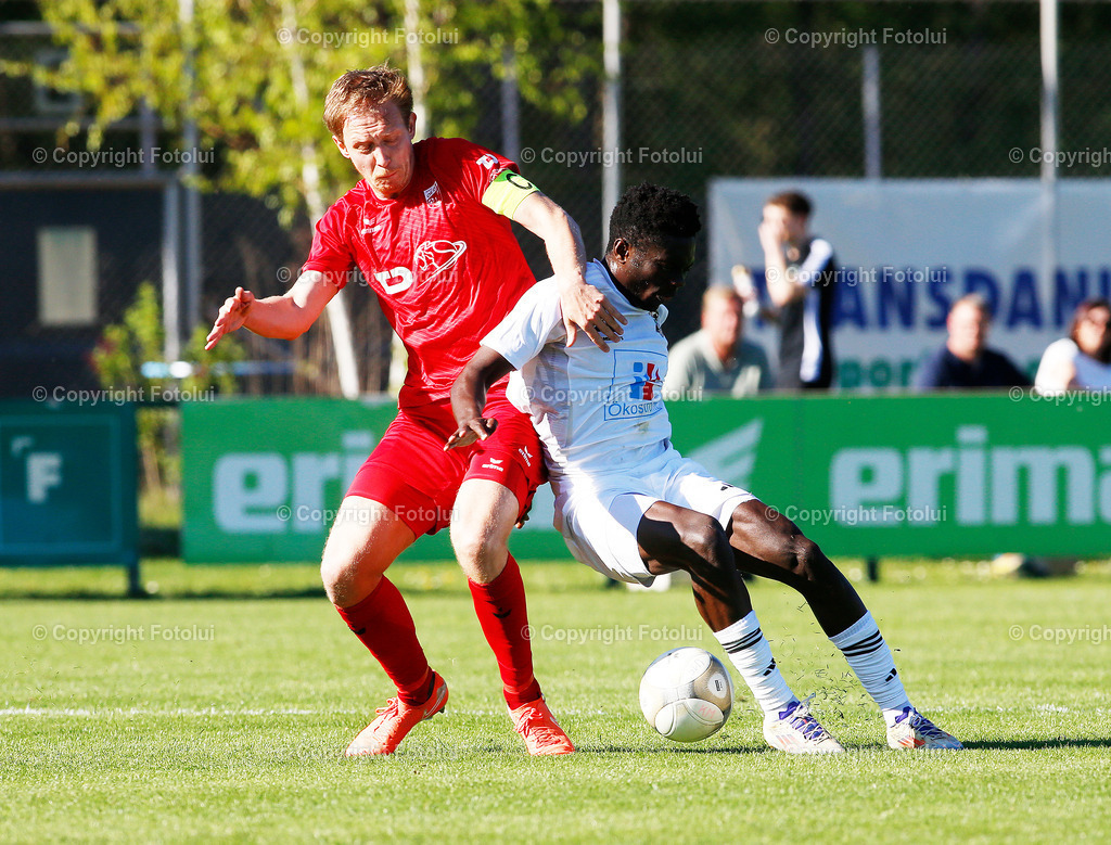 A_LUI-20250419_09 | SPORT FUSSBALL REGIIONALLIGAMITTE ASKOE OEDT-WAC AMATEURE 19.4.2025 IM BILD:FLORIAN FELLINGER  (OEDT) UND WILLIAM KARAMOKO (WACAMATEUERE) FOTO:FOTOLUI
