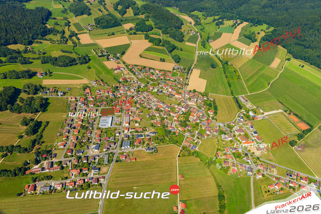 Luftaufnahme von  Gleißenberg - Die Luftaufnahme wurde 2025 vom UL-Flugzeug heraus erstellt ( keine Drohne ) - Hochauflösende Luftaufnahme - für professionelle Ausdrucke geeignet. Die Geschenkidee !Mit Lizenz und Bildrechte bestellbar