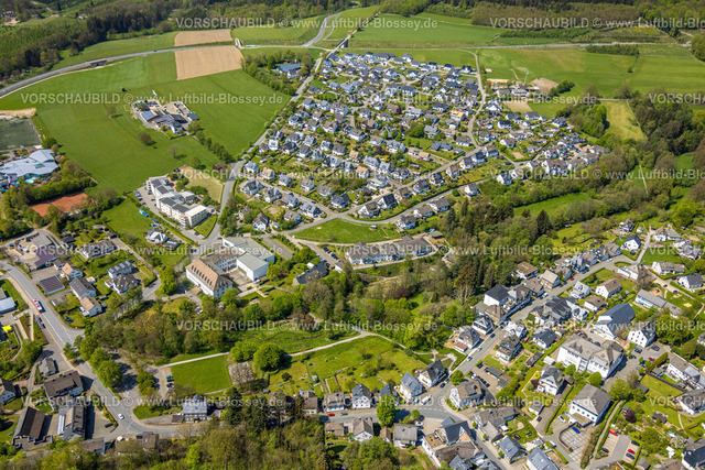 Schmallenberg240505229BadFredeburg | Luftbild, Wohngebiet Am Stoppelhof, Seniorencentrum St.Raphael und Musikbildungszentrum Südwestfalen Kulturzentrum, Fredeburg, Schmallenberg, Sauerland, Nordrhein-Westfalen, Deutschland
