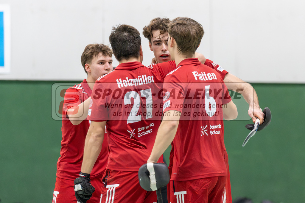 SFE_20251213_0092 | Köln, Deutschland, 13.12.2025:  Hockey 1. Bundesliga Herren Rot-Weiss - DSD Düsseldorf im KTHC Stadion Rot-Weiss Köln Tennis and Hockey Club am 13.12.2025 in Köln, Deutschland. (Foto von Fehrmann)Köln, Germany, 13.12.2025: Hockey 1. Bundesliga Herren Rot-Weiss - DSD Düsseldorf in KTHC Stadion Rot-Weiss Köln Tennis and Hockey Club at 13.12.2025 in Köln, Deutschland. (Foto from Fehrmann)