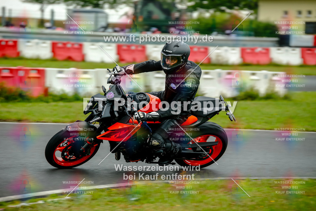 VBK-4007 | Hier findet Ihr Bilder von Touristenfahrten auf der Nürburgring Nordschleife oder von anderen Veranstaltungen die ich besucht habe. Viel Spass beim Durch Schauen 