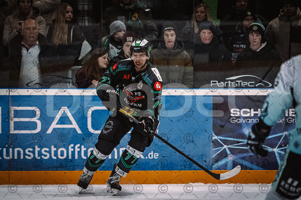 Alligators_vs_Lindau_21_12_2025-108 | Höchstadt Alligators Fotogalerie: Eishockey-Action aus Franken. Professionelle Spielfotos, Portraits & Stadionbilder zum Download. Jetzt entdecken! - Realisiert mit Pictrs.com