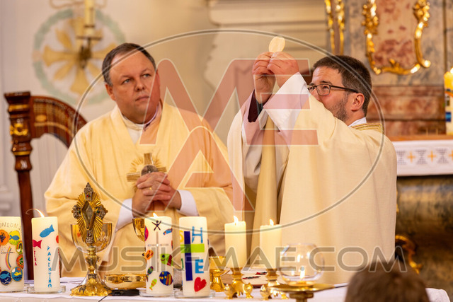 MAE-pic_538 | Der online Fotoshop des Inzeller Fotografen MAE - Marc Anton Eicher. Hier können Sie ihre Fotos und Stockfotos online bestellen als Download oder als Ausdruck, der ihnen bequem nach Hause geschickt wird.
Ihr Marc Anton Eicher - der Inzeller Fotograf - Realisiert mit Pictrs.com