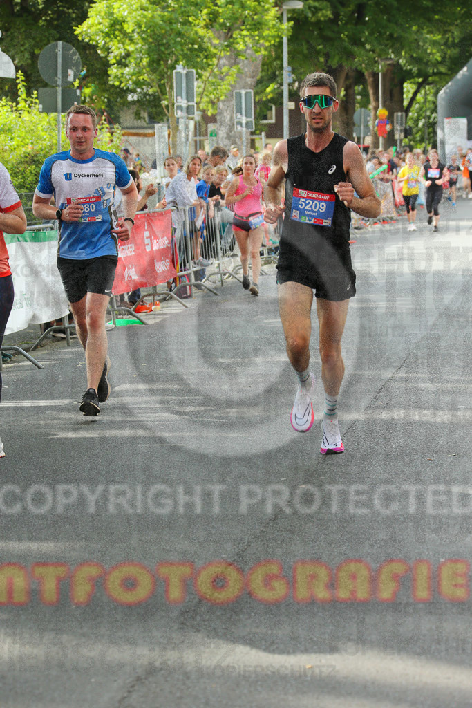 220610_1816_EX1_6518 | Sportfotografie im Rhein-Sieg Kreis, Köln, Bonn, NRW, Rheinland Pfalz, Hessen, etc. Unser Tätigkeitsfeld umfasst den Laufsport vom Volkslauf über den Marathon, Duathlon, Triathon bis zum Ultralauf wie Kölnpfad Ultra oder Schindertrail.