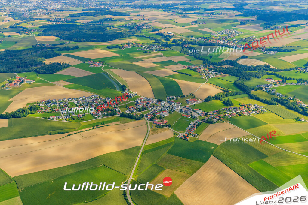 Luftaufnahme der Stadt Schildorn - Die Luftaufnahme wurde 2025 vom UL-Flugzeug heraus erstellt ( keine Drohne ) - Hochauflösende Luftaufnahme - für professionelle Ausdrucke geeignet. Die Geschenkidee !Mit Lizenz und Bildrechte bestellbar