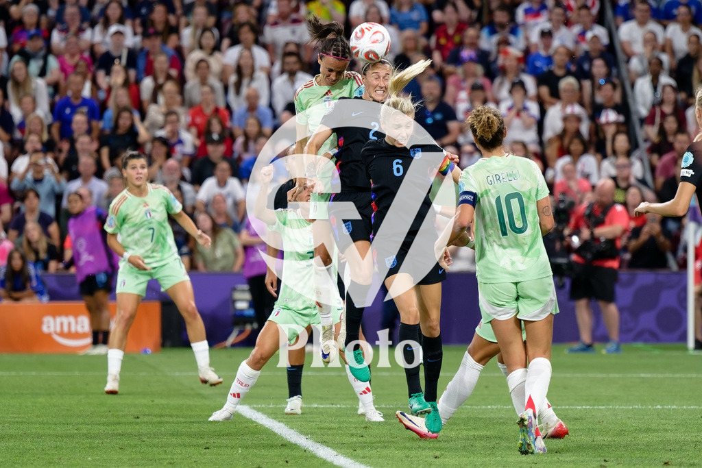 England v Italy - UEFA Women's EURO 2025 Semi-Final | GENEVA, SWITZERLAND - JULY 22:  Barbara Bonansea of Italy (L) and Lucy Bronze of England (R) heads the ball and fight for possession  during the UEFA Women's EURO 2025 Semi-Final match between England and Italy at Stade de Geneve on July 22, 2025 in Geneva, Switzerland. (Photo by Giuseppe Velletri/Sports Press Photo/Getty Images)