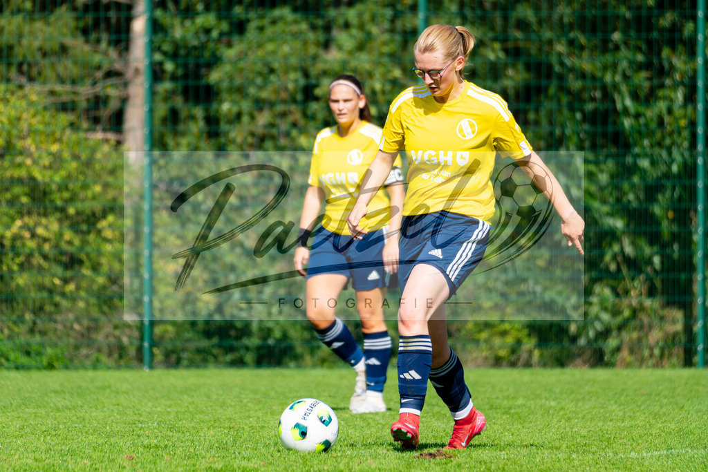 20260906_RULSVK_0387 | Fußball, Frauen:   beim Spiel der Kreisliga zwischen SG Rulle/Haste vs. SV Kettenkamp am 06.09.2026 im Stavermann-Sportpark in Rulle/Wallenhorst, Deutschland.(Foto von Nico Paetzel) - Realisiert mit Pictrs.com