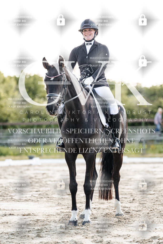 CK909461 | Turnierfotografie Pferdefotografie Trier Rheinland-Pfalz Pferdesport Reitsport Tierfotografie Sportfotografie Pferdevideo Pferdevideografie Equestrianvideography equestrianphotography  - Realisiert mit Pictrs.com