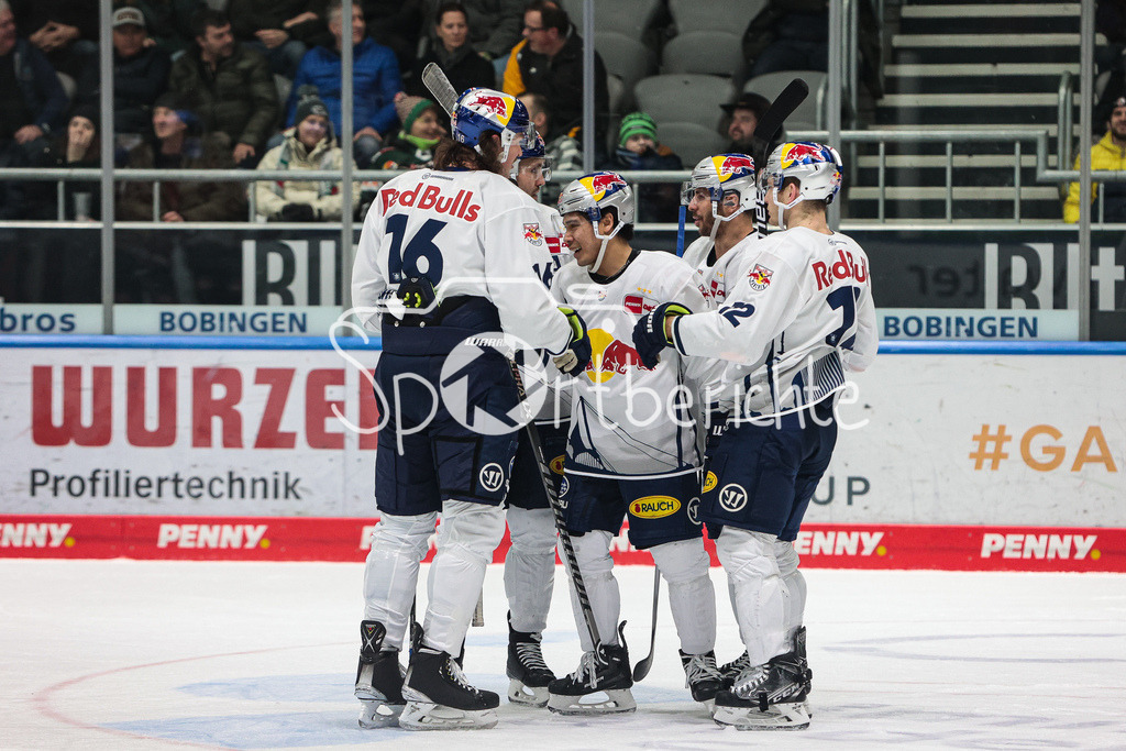 Augsburger Panther - EHC Red Bull München | Erneut jubelt Muenchen - diesmal nach dem Treffer zum 1-6 durch Austin ORTEGA (RBM #8)