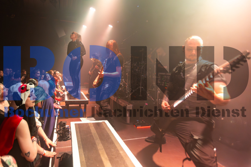 SES_ENIKOL20250501-50 | bond - Realisiert mit Pictrs.com