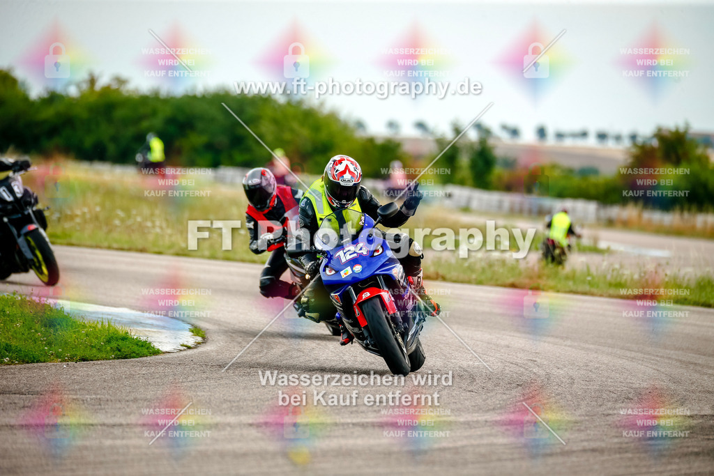 Chambley Juli-2481 | Hier findet Ihr Bilder von Touristenfahrten auf der Nürburgring Nordschleife oder von anderen Veranstaltungen die ich besucht habe. Viel Spass beim Durch Schauen 