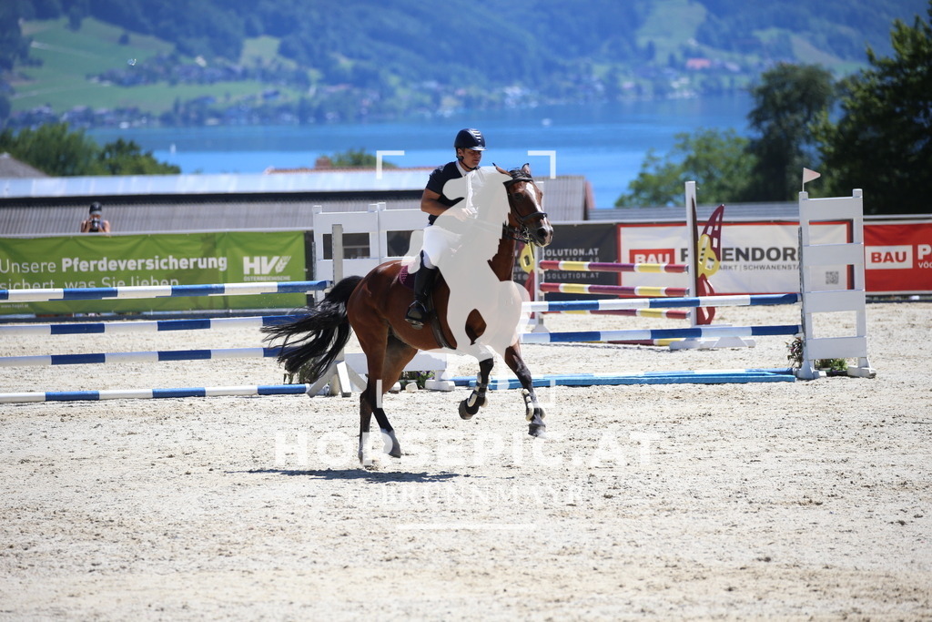 DL2Q3887 | Willkommen bei Brunnmayr - Design & Fotografie – Ihrem Spezialisten für Reitturniere und Pferdeveranstaltungen in Oberösterreich, Salzburg und Bayern! Seit über 17 Jahren sind wir leidenschaftlich dabei.