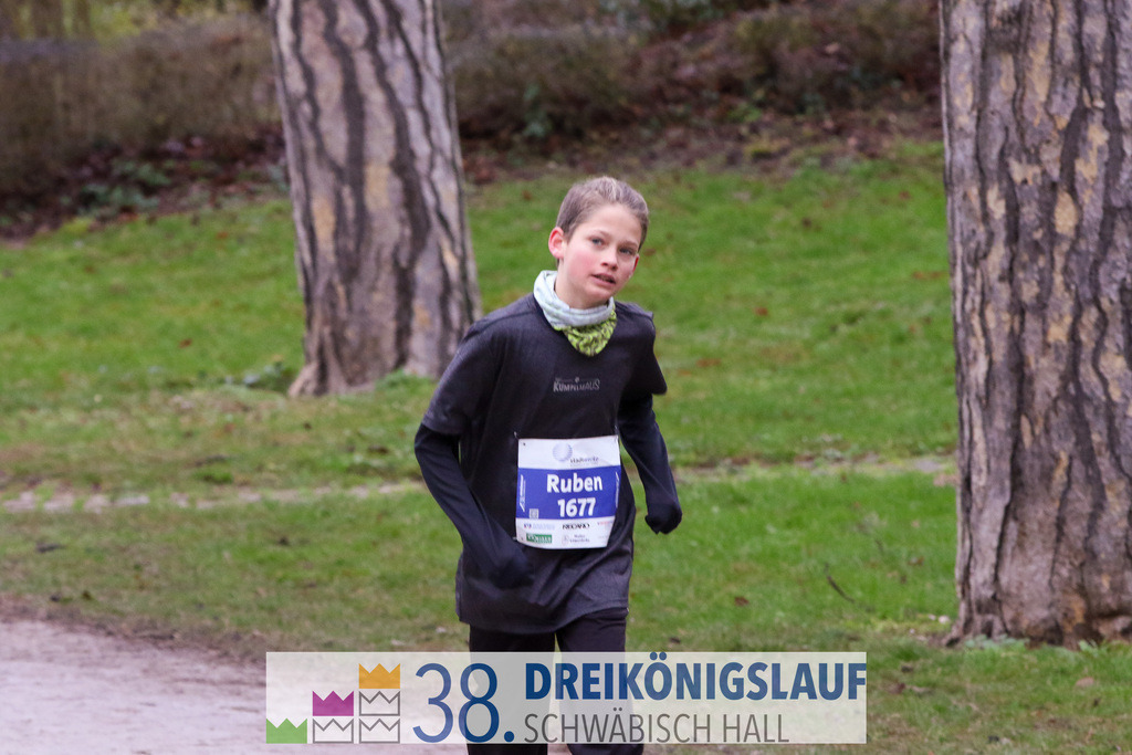 1700m Stadtwerke Jugendlauf | 3 Koenigslauf 2024 1700m Stadtwerke Jugendlauf - Realisiert mit Pictrs.com